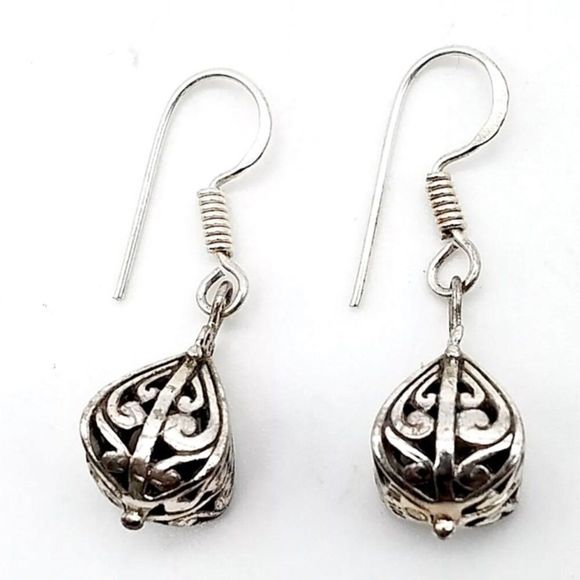 Vintage Filigree Scroll Sterling Silver Pyramidal Shaped Drop Dangle Earrings - Picture 6 of 6